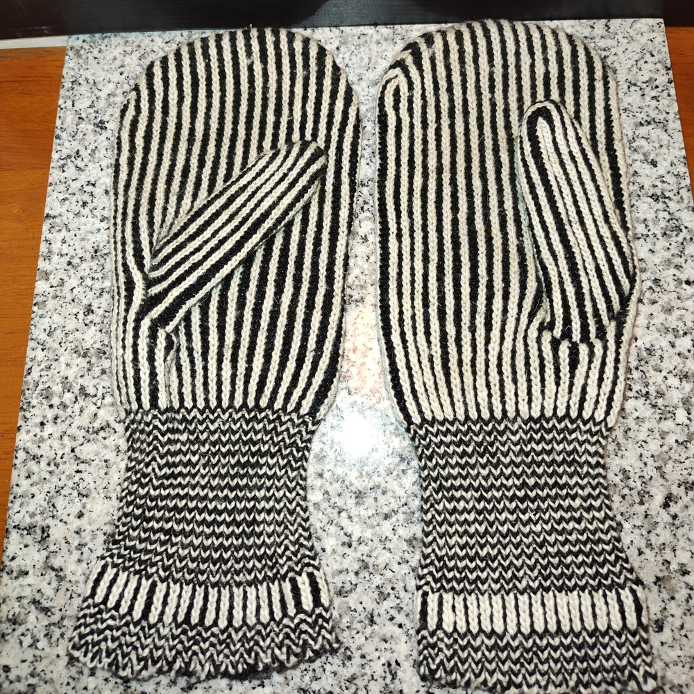 Hercules Mitten Liners White & Black. Striped. Vintage Pair of Medium Size Men's